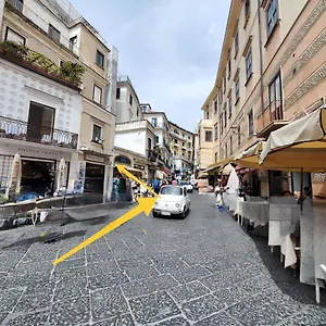 https://casa-icaro.hotels-amalfi.com